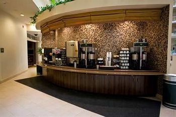 Hotel Embassy - Meadowlands 4*