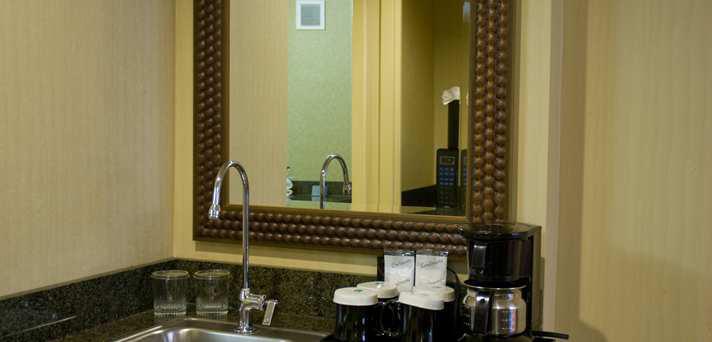 Embassy - Meadowlands Hotel Secaucus