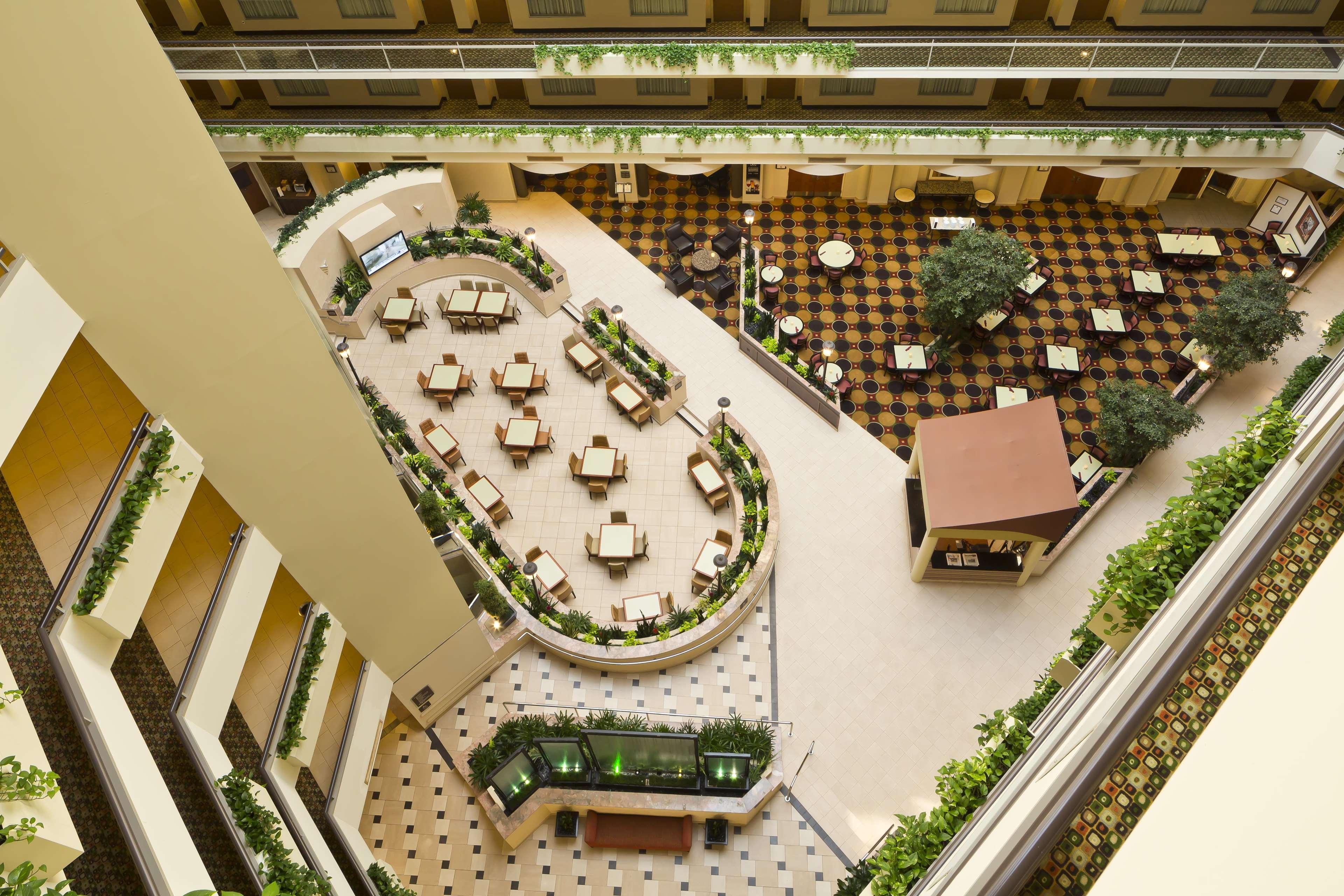 Embassy - Meadowlands Hotel
