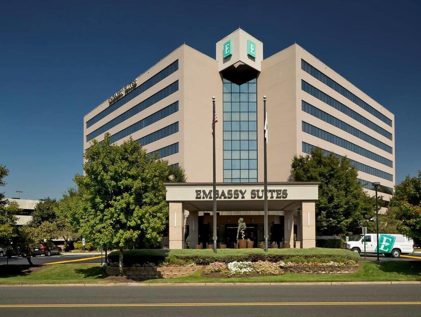 Embassy - Meadowlands 4*